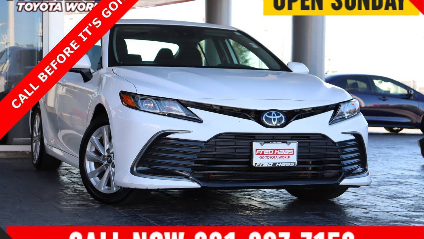 2024 Toyota Camry LE — Sedan — 21,622 mi — Spring, TX
