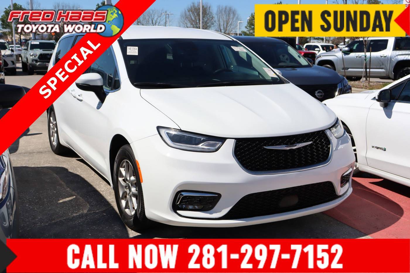 2023 Chrysler Pacifica Touring L — Minivan — 53,040 mi — Spring, TX