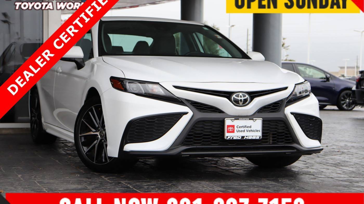 2024 Toyota Camry SE — Sedan — 27,300 mi — Spring, TX