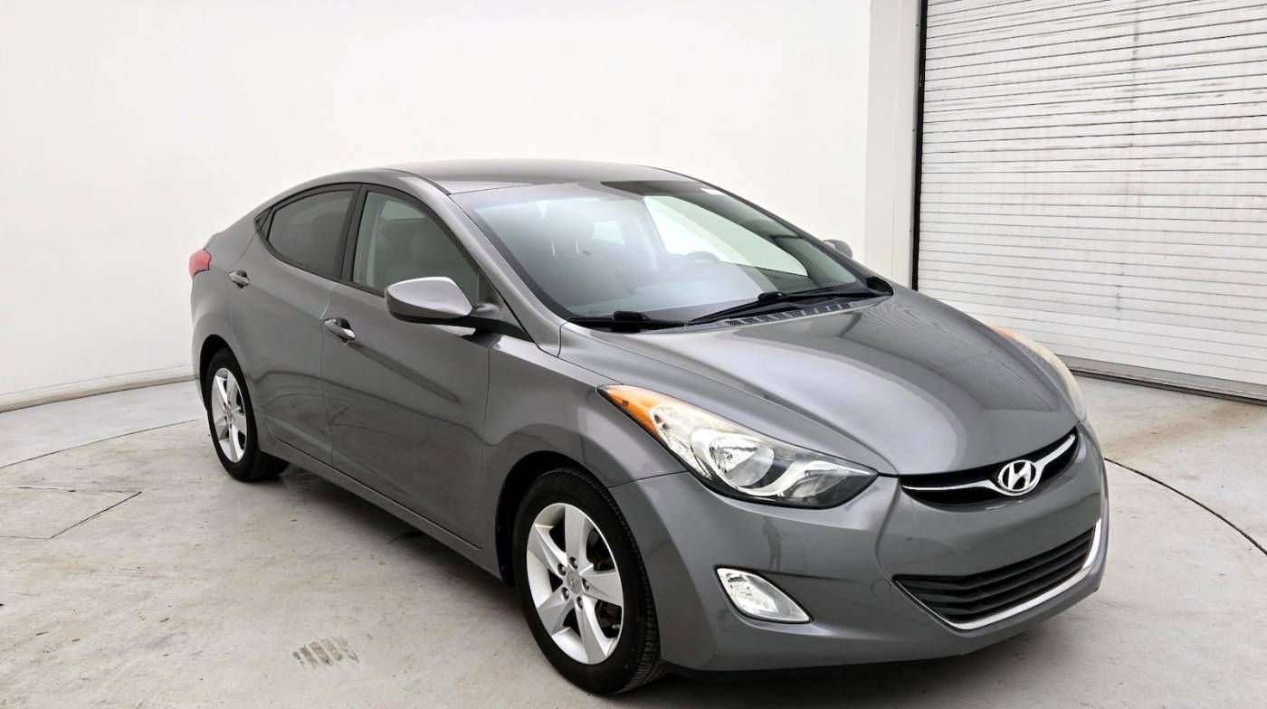 2013 Hyundai Elantra GLS — Sedan — 70,124 mi — Mechanicsburg, PA