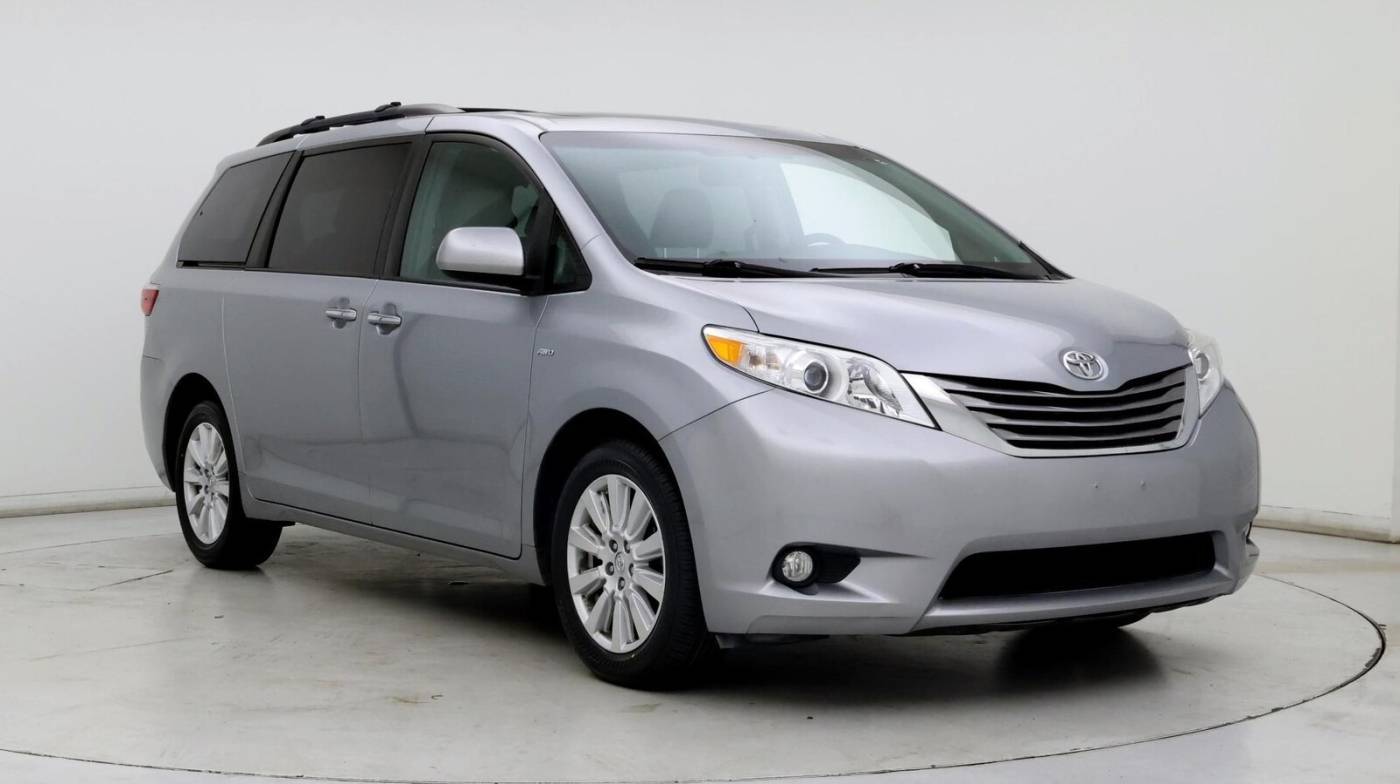 2017 Toyota Sienna XLE Premium — Minivan — 67,227 mi — Mechanicsburg, PA