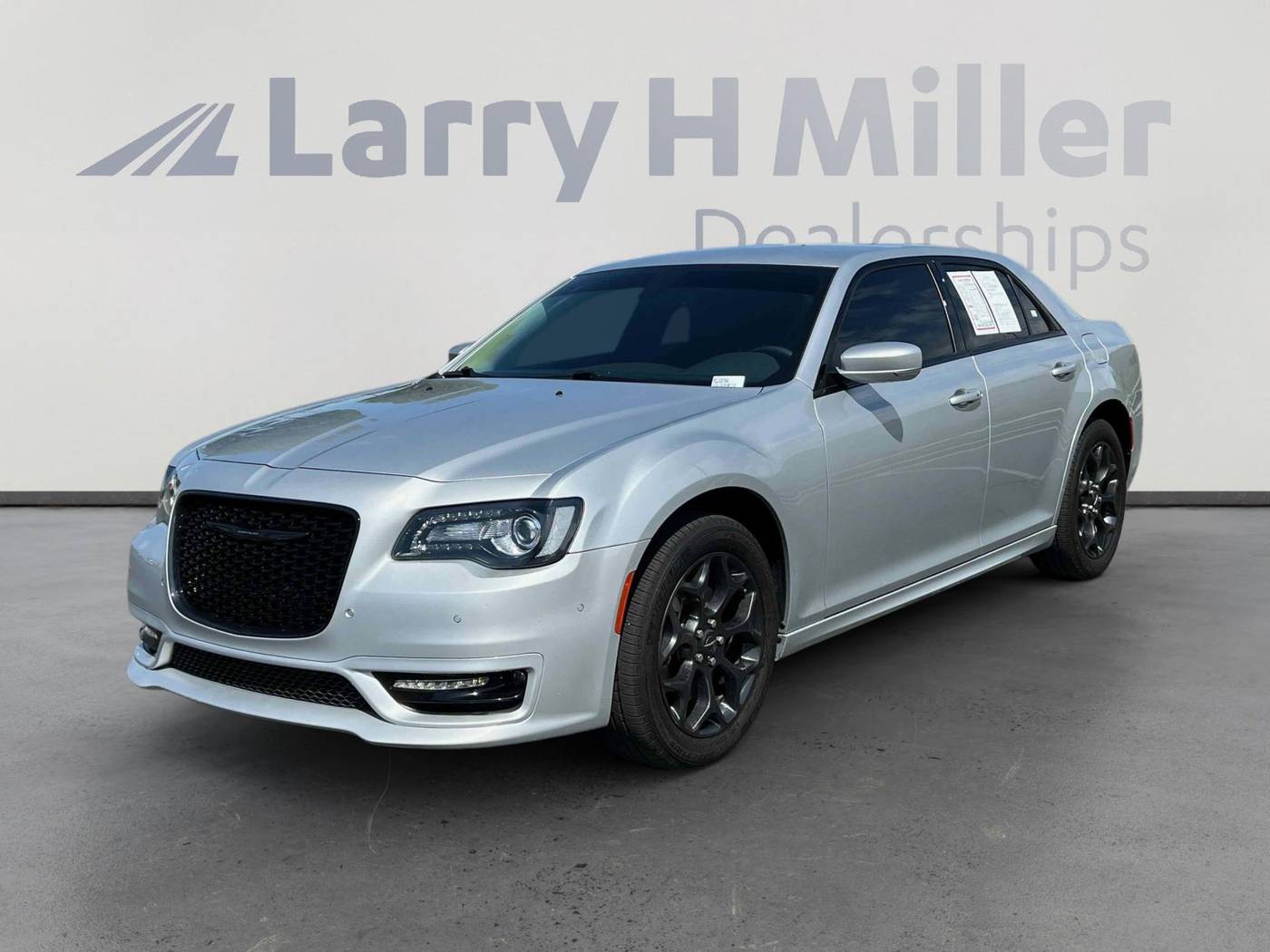 2022 Chrysler 300 Touring L — Sedan — 17,886 mi — Provo, UT