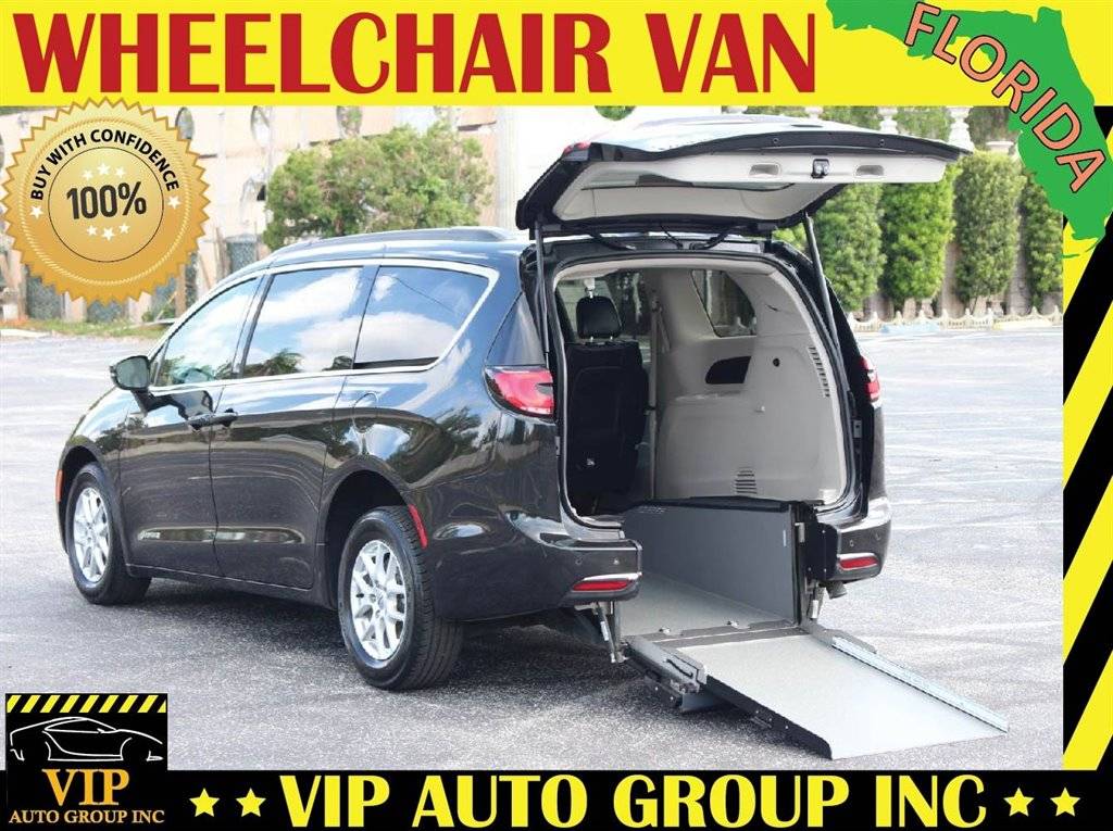 2022 Chrysler Pacifica Touring L — Minivan — 98,395 mi — Clearwater, FL