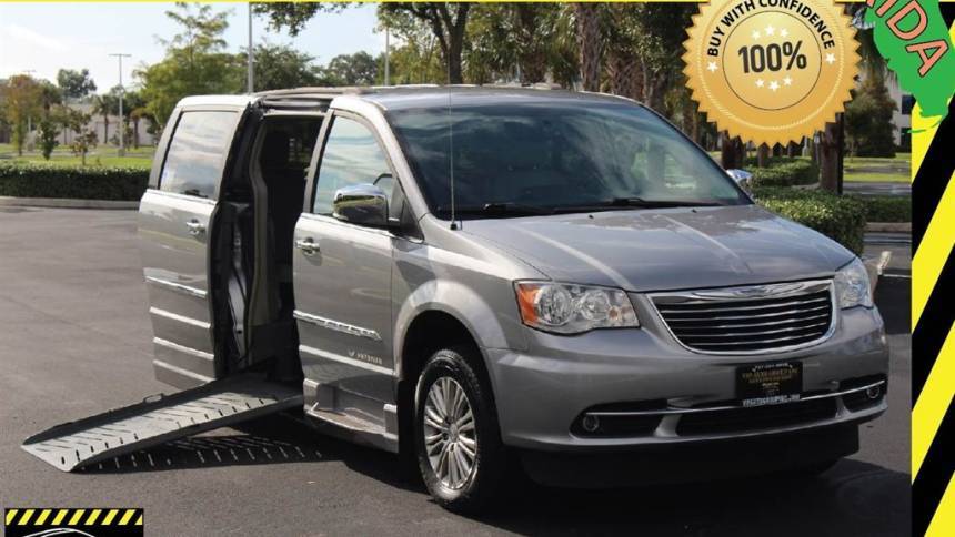 2015 Chrysler Town & Country Touring-L — Minivan — 78,522 mi — Clearwater, FL