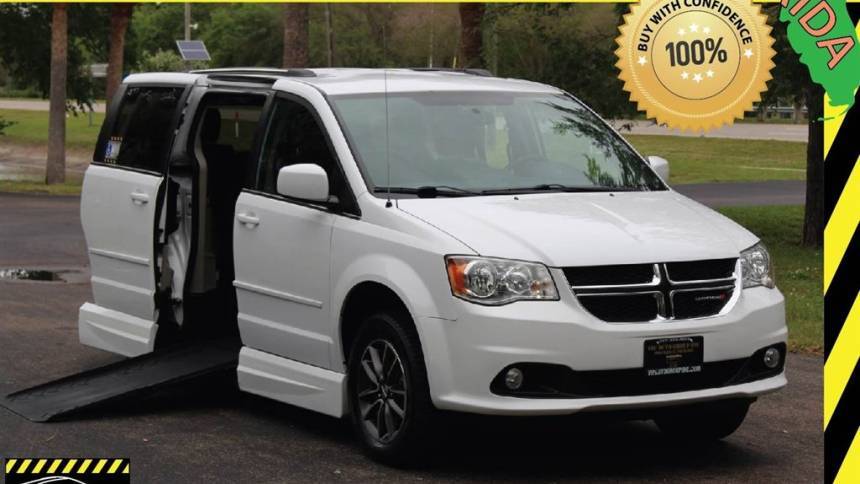 2017 Dodge Grand Caravan SXT — Minivan — 47,991 mi — Clearwater, FL