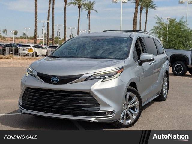 2023 Toyota Sienna Platinum — Minivan — 44,653 mi — Tempe, AZ
