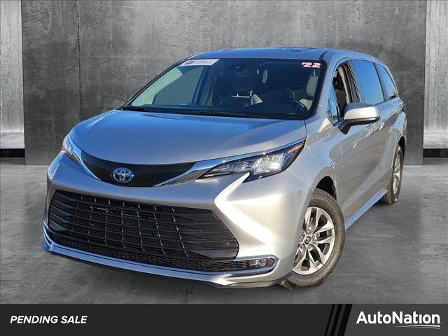 2022 Toyota Sienna XLE — Minivan — 49,460 mi — Tempe, AZ