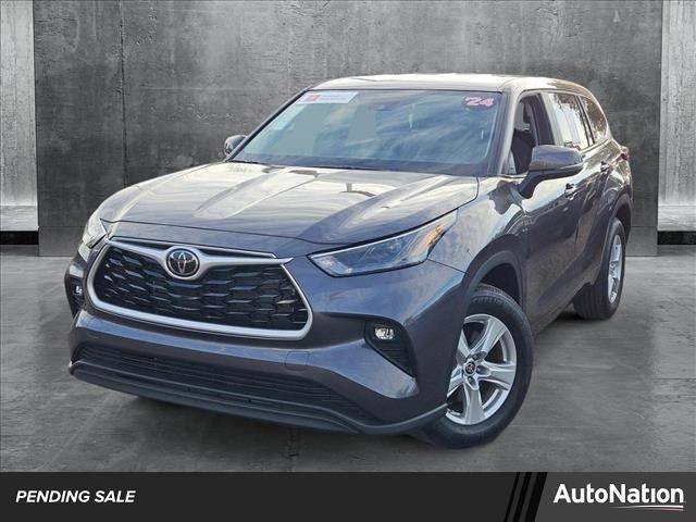 2024 Toyota Highlander LE — SUV — 8,241 mi — Tempe, AZ
