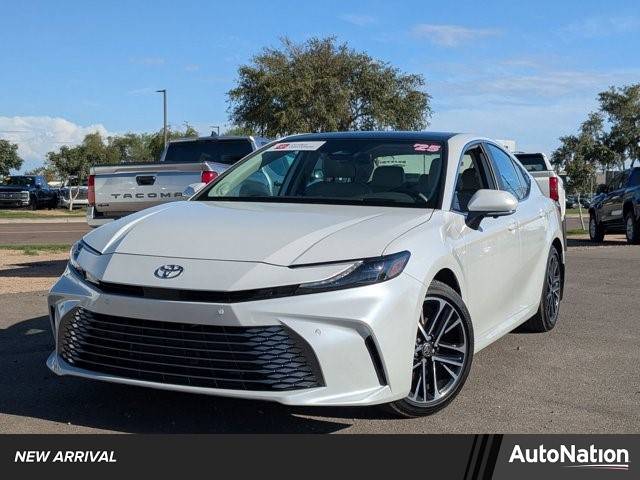 2025 Toyota Camry Hybrid XLE — Sedan — 7,267 mi — Tempe, AZ
