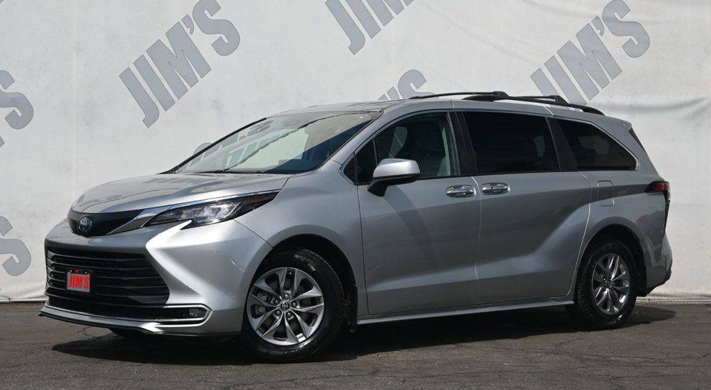 2021 Toyota Sienna XLE — Minivan — 82,773 mi — Harbor City, CA
