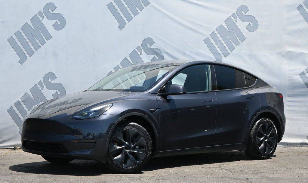 2024 Tesla Model Y Long Range — SUV — 18,478 mi — Harbor City, CA