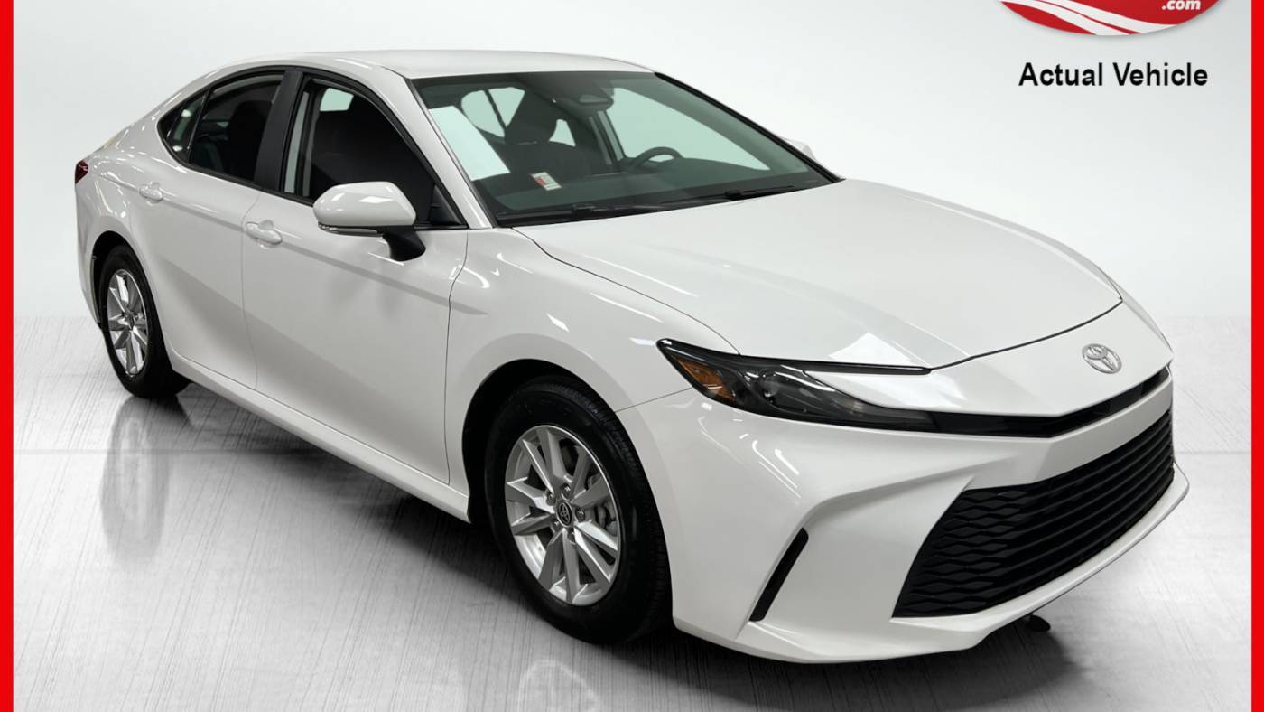 2025 Toyota Camry LE — Sedan — 10,889 mi — Clearwater, FL
