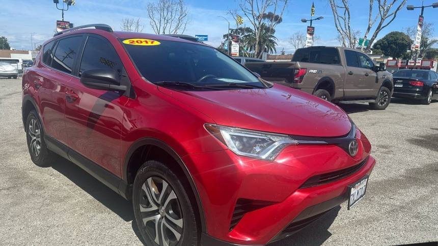 2017 Toyota RAV4 LE — SUV — 142,946 mi — Lawndale, CA