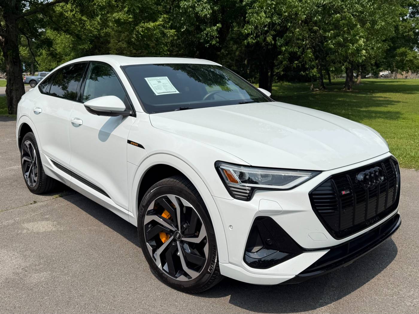 2023 Audi e-tron S line Premium Plus — SUV — 29,176 mi — Murfreesboro, TN