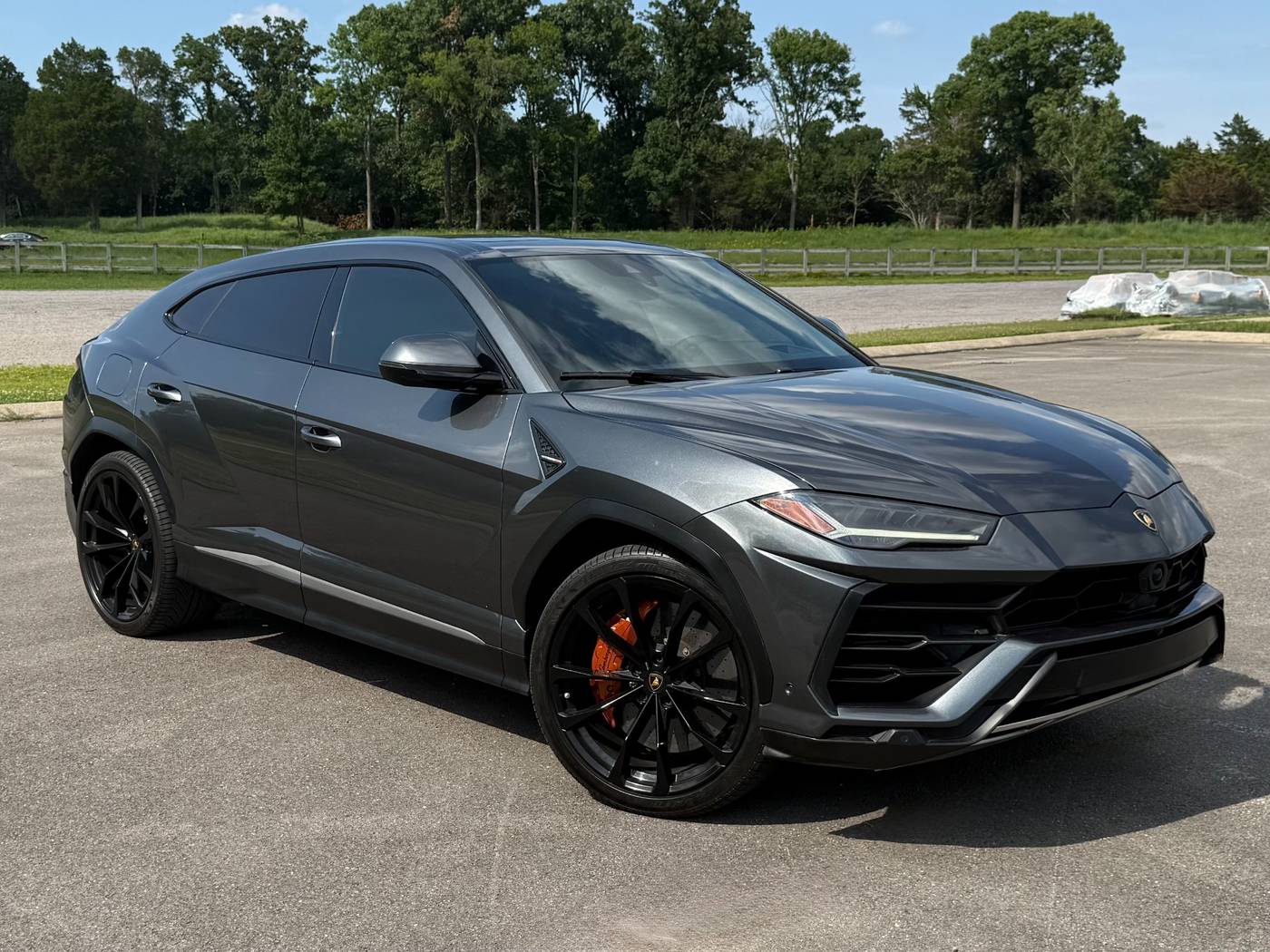 2019 Lamborghini Urus Standard