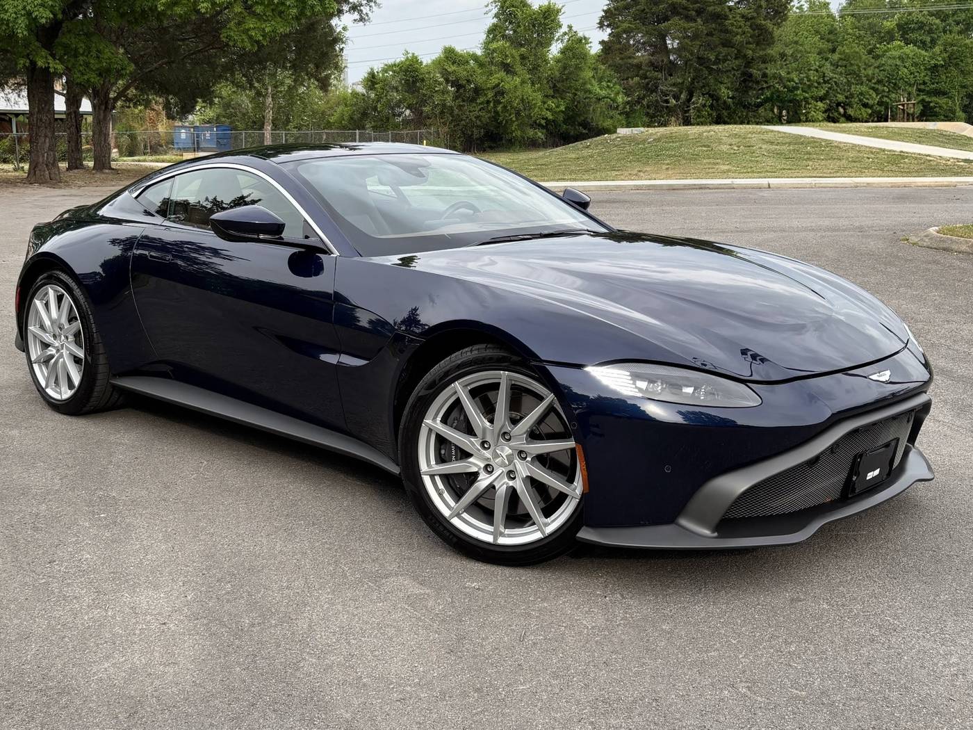 2020 Aston Martin Vantage Standard