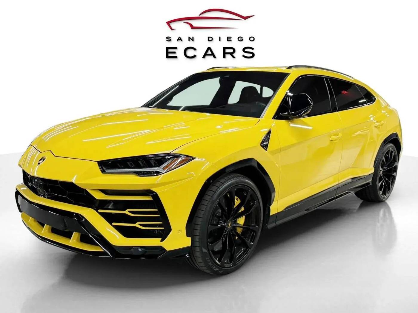 2020 Lamborghini Urus Standard