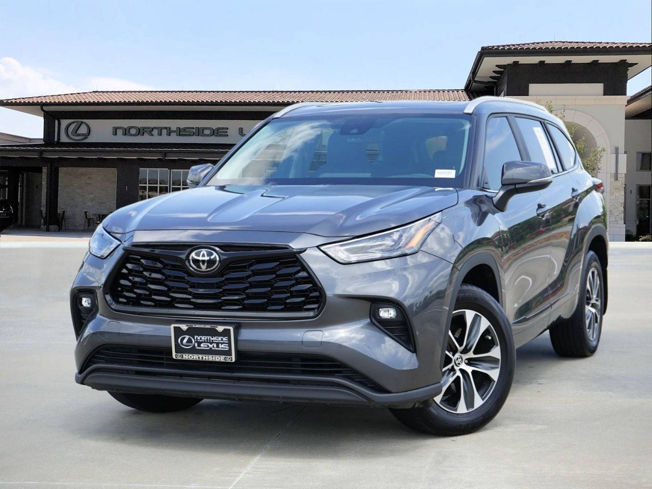 2023 Toyota Highlander XLE — SUV — 35,703 mi — Spring, TX