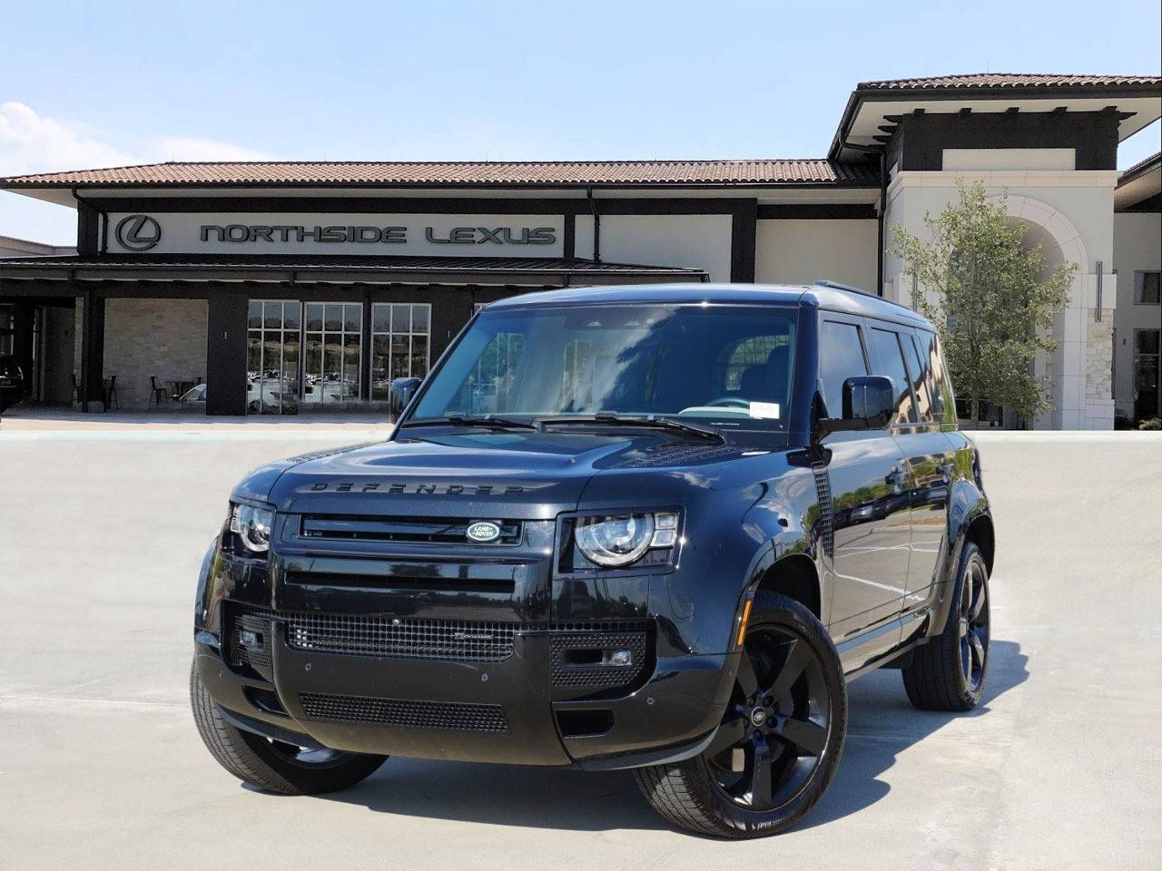 2023 Land Rover Defender X-Dynamic SE — SUV — 21,349 mi — Spring, TX