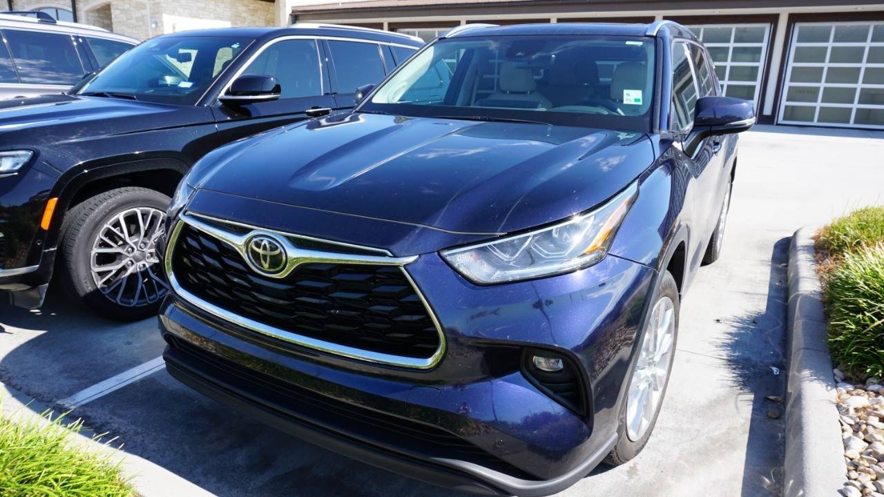 2025 Toyota Highlander Hybrid Limited — SUV — 7,658 mi — Spring, TX