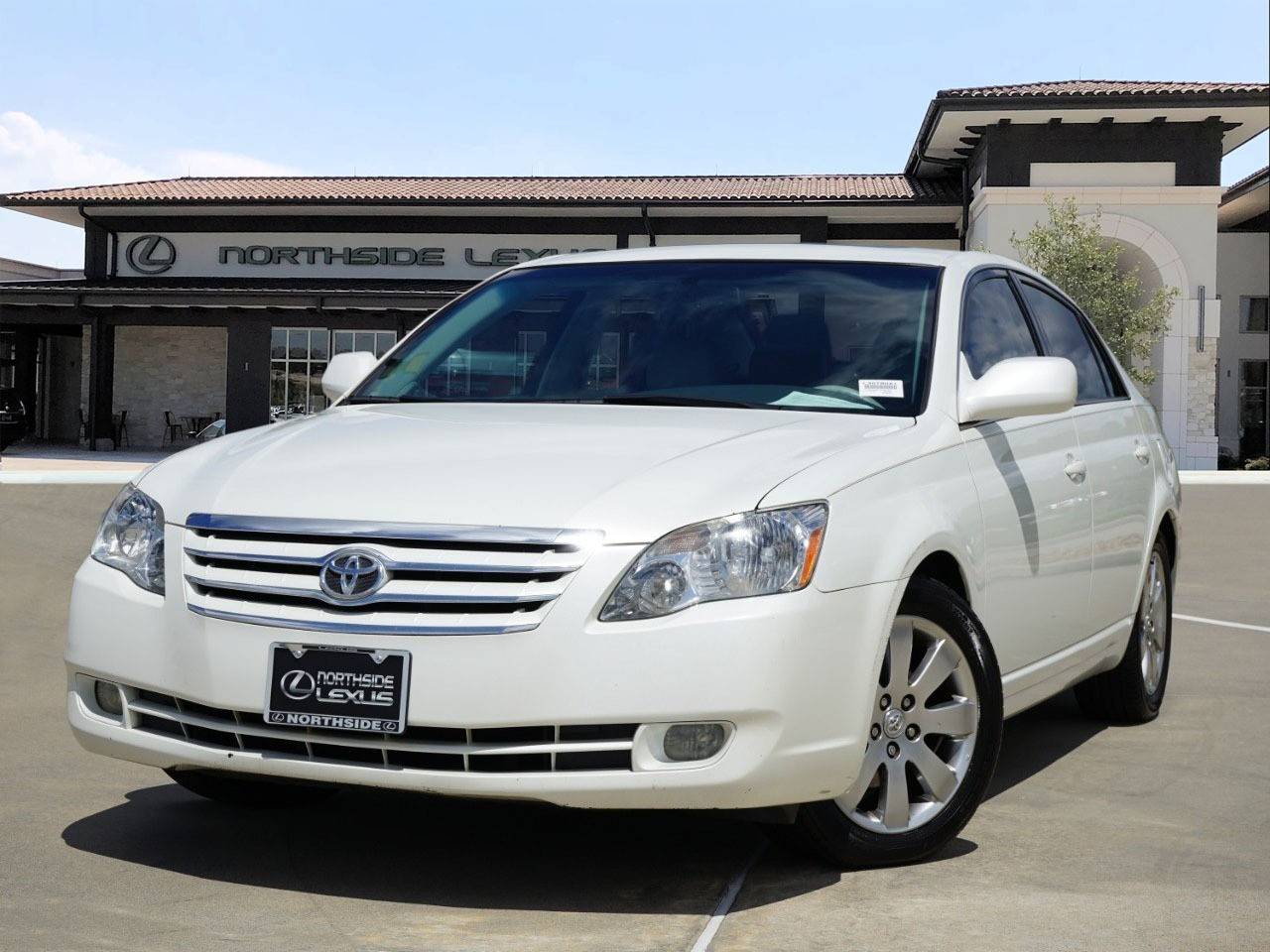 2005 Toyota Avalon XLS — Sedan — 81,129 mi — Spring, TX