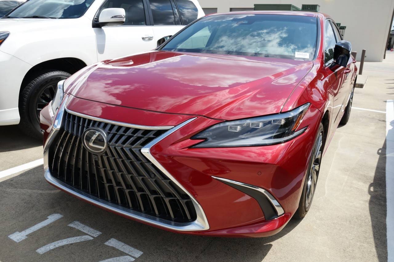 2024 Lexus ES ES 300h Ultra Luxury — Sedan — 15,765 mi — Spring, TX
