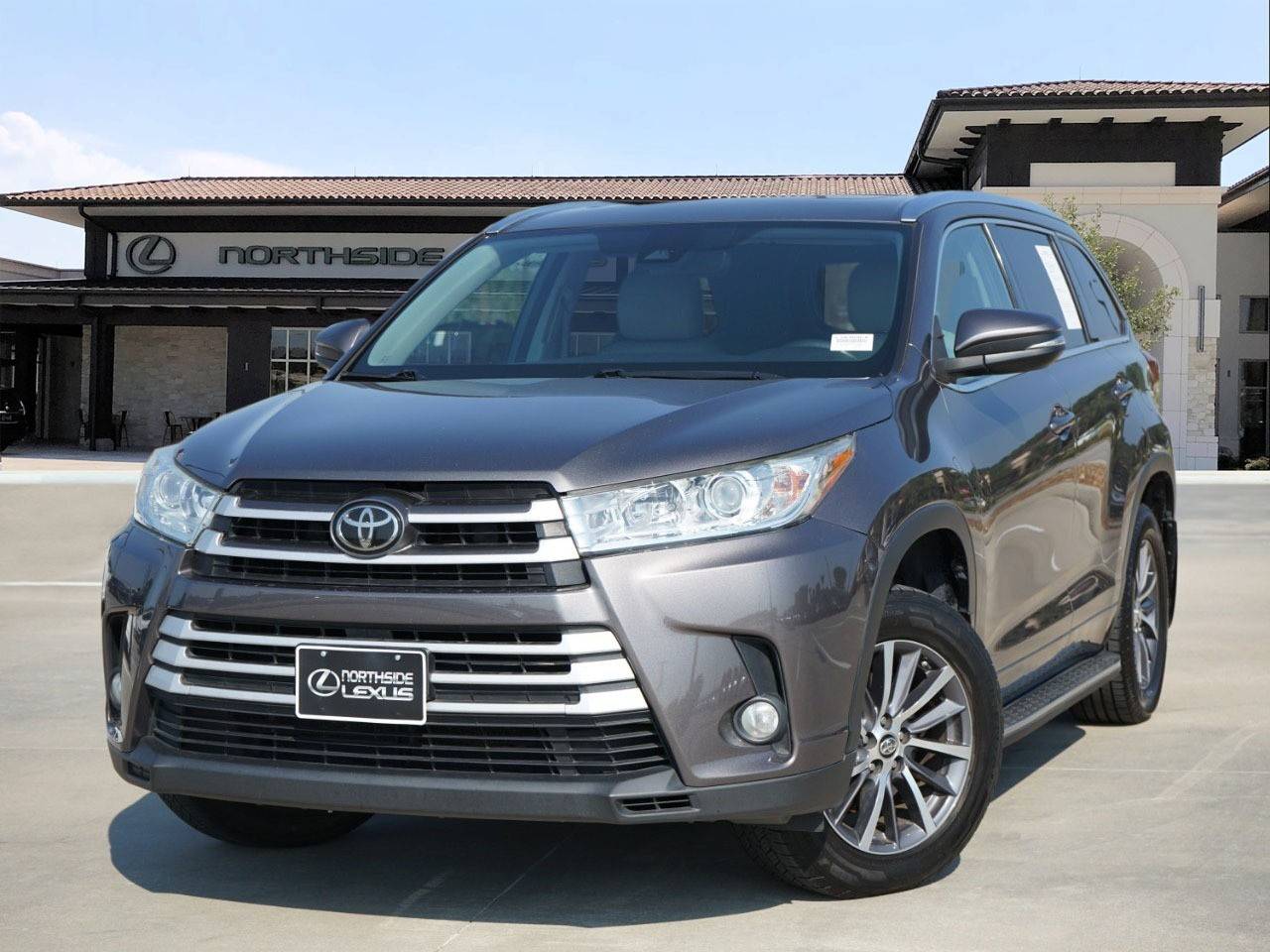 2017 Toyota Highlander XLE — SUV — 130,725 mi — Spring, TX