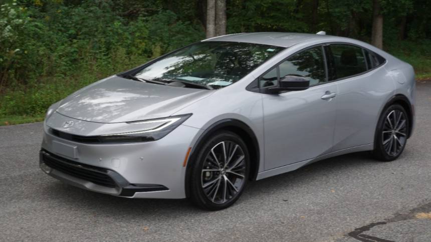 2024 Toyota Prius XLE — Hatchback — 2,133 mi — Lenoir, NC