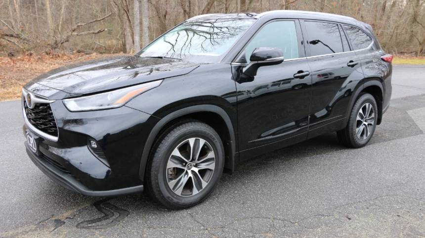 2021 Toyota Highlander XLE — SUV — 41,857 mi — Lenoir, NC