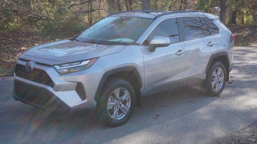 2023 Toyota RAV4 Hybrid XLE — SUV — 14,151 mi — Lenoir, NC