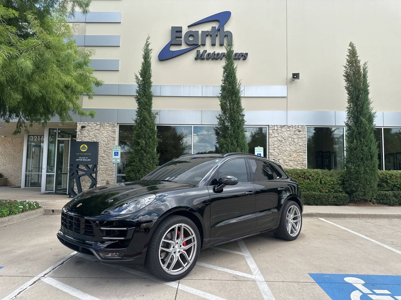 2016 Porsche Macan Turbo — SUV — 87,891 mi — Carrollton, TX