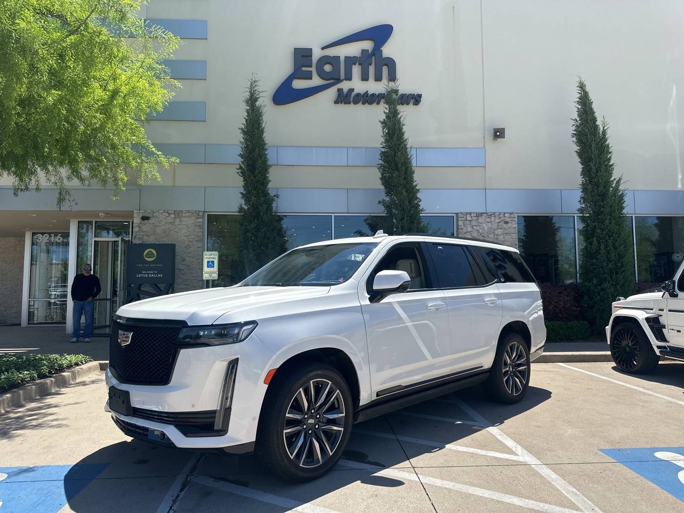 2024 Cadillac Escalade Sport Platinum — SUV — 15,890 mi — Carrollton, TX