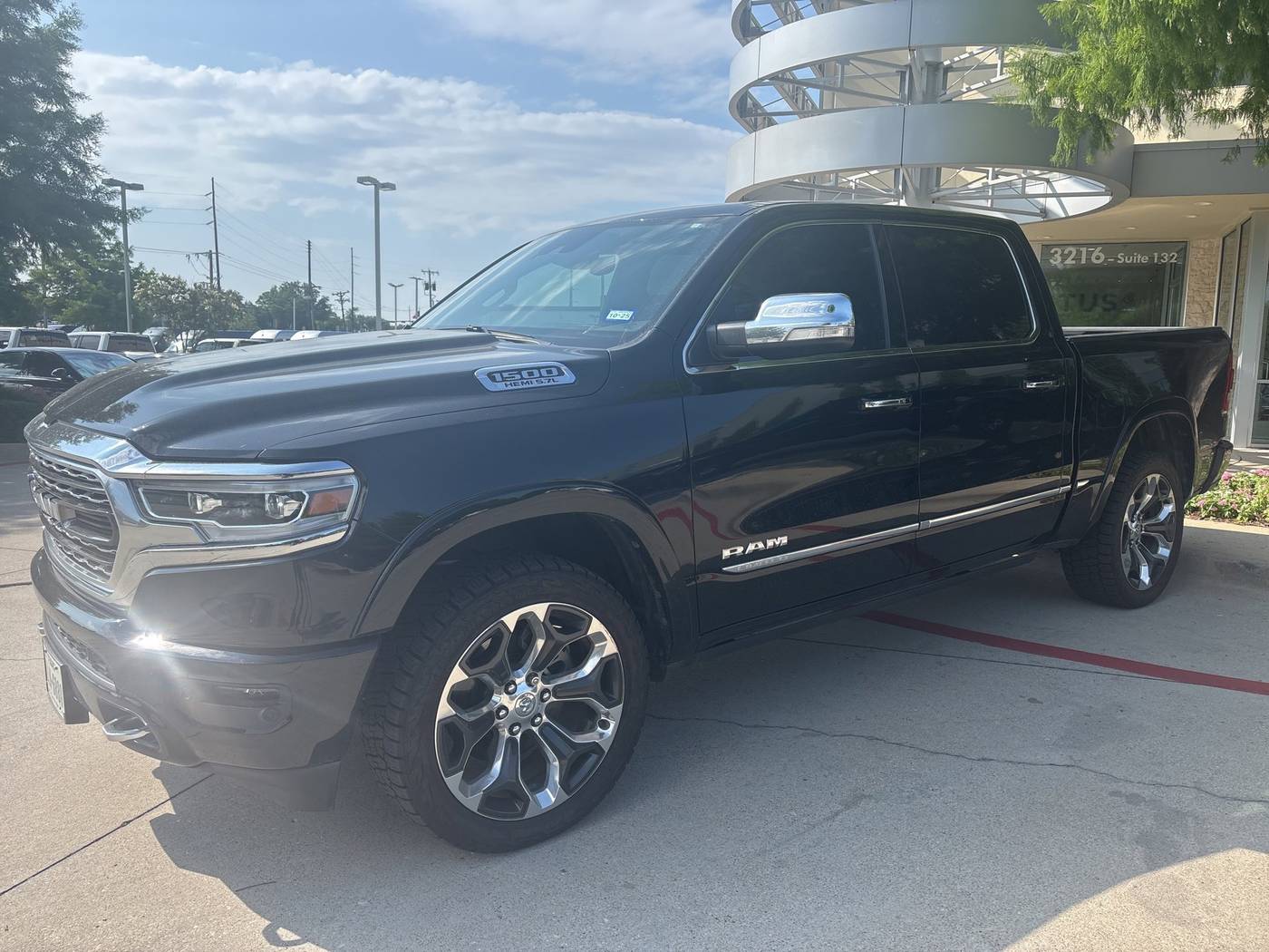 2019 Ram 1500 Limited — Pickup Truck — 75,272 mi — Carrollton, TX