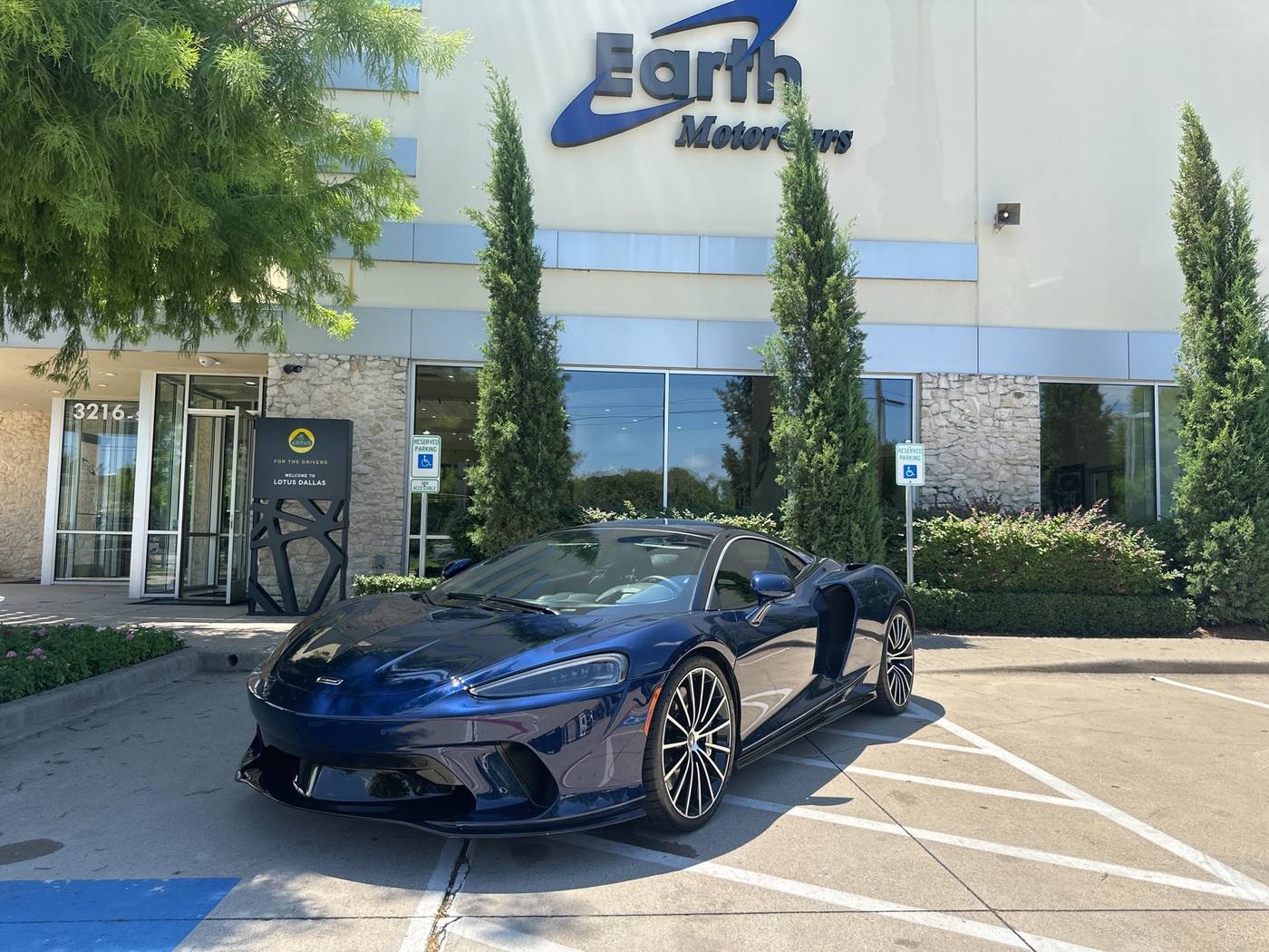 2020 McLaren GT