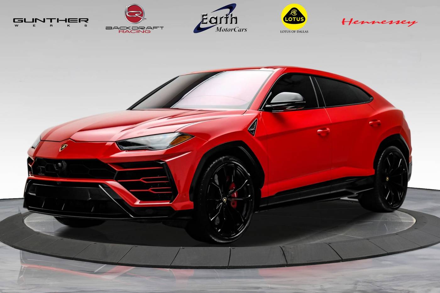 2020 Lamborghini Urus Standard