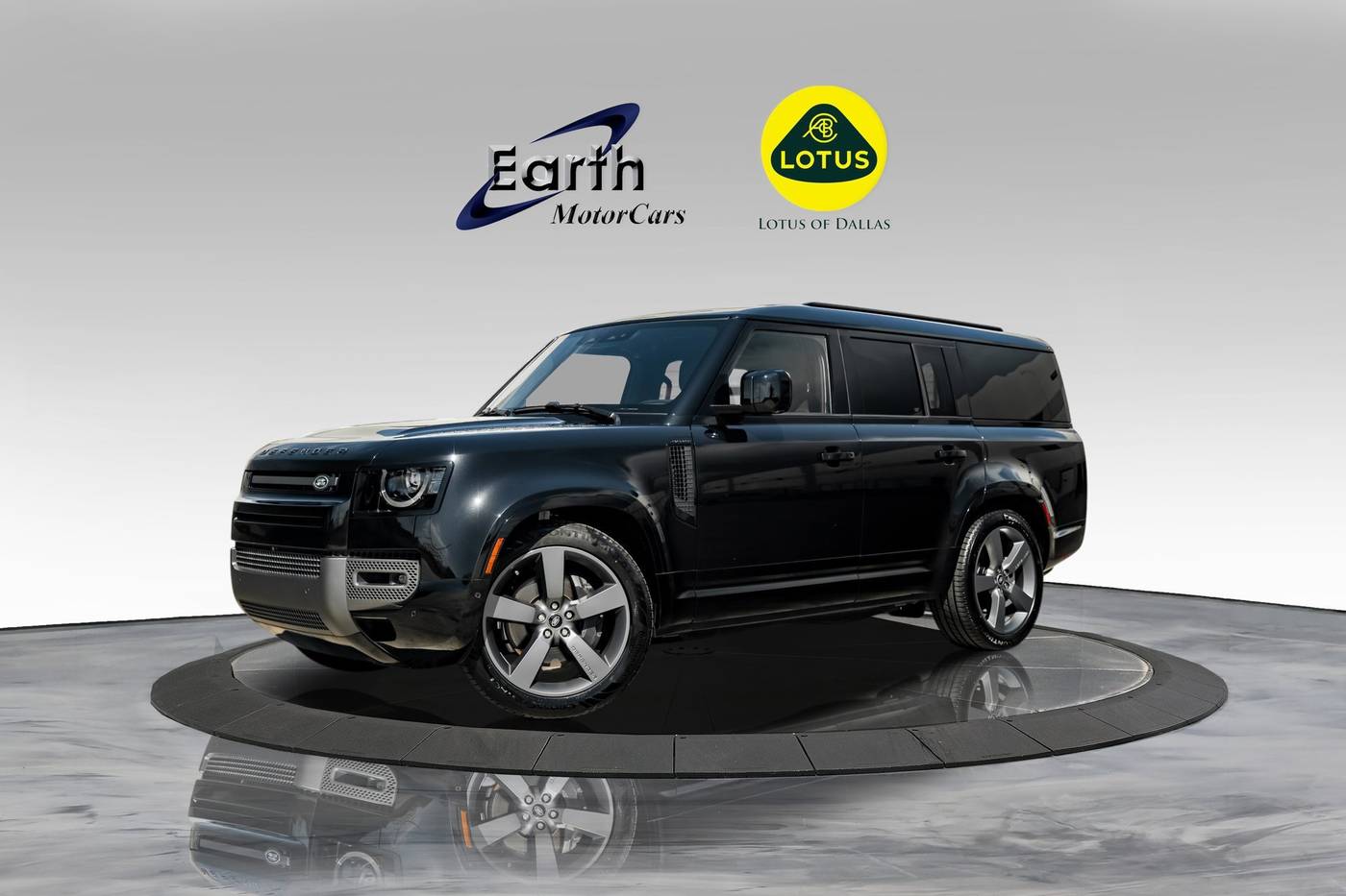 2024 Land Rover Defender Outbound — SUV — 15 mi — Carrollton, TX