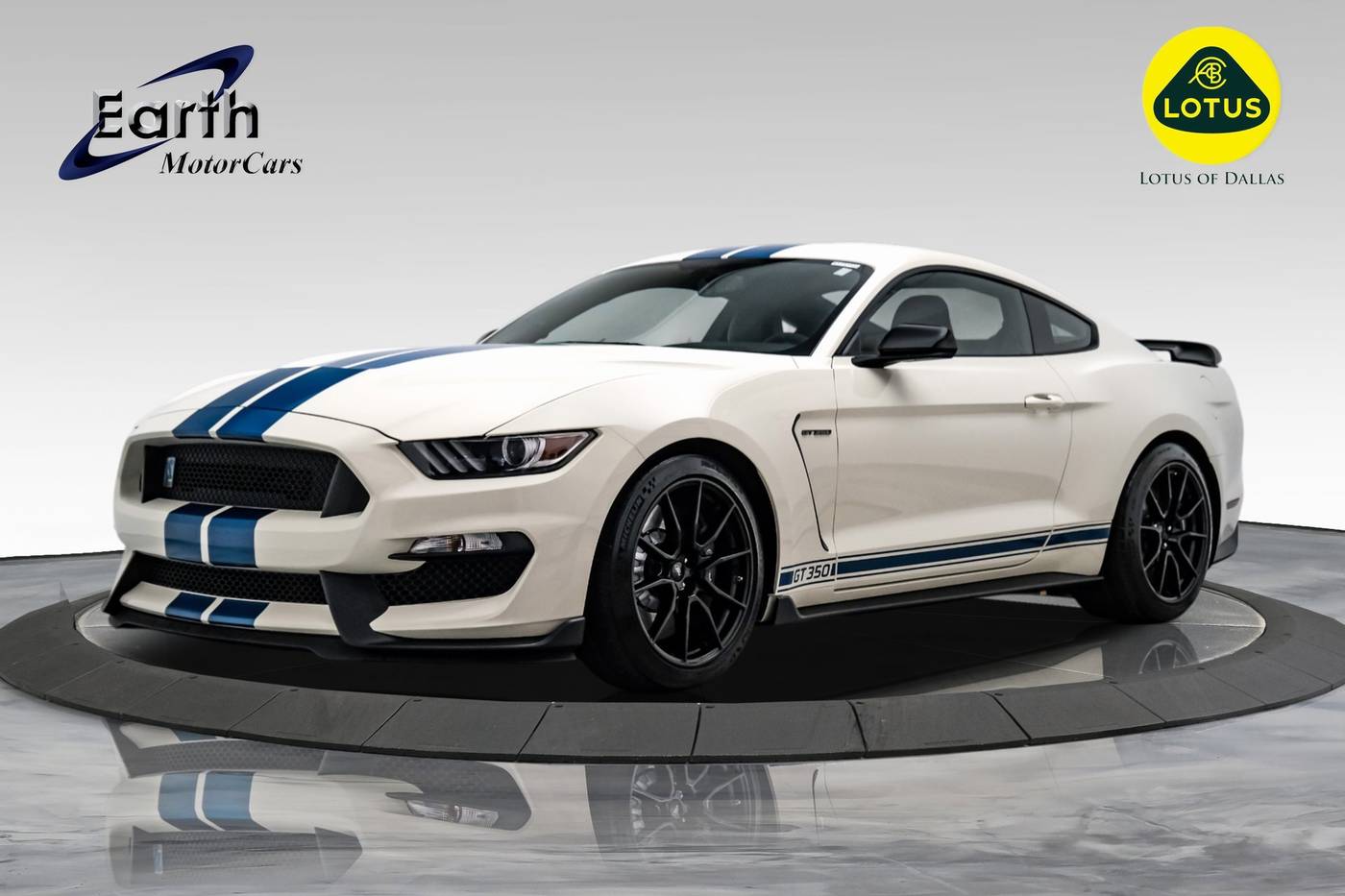 2020 Ford Mustang Shelby GT350 — Coupe — 637 mi — Carrollton, TX