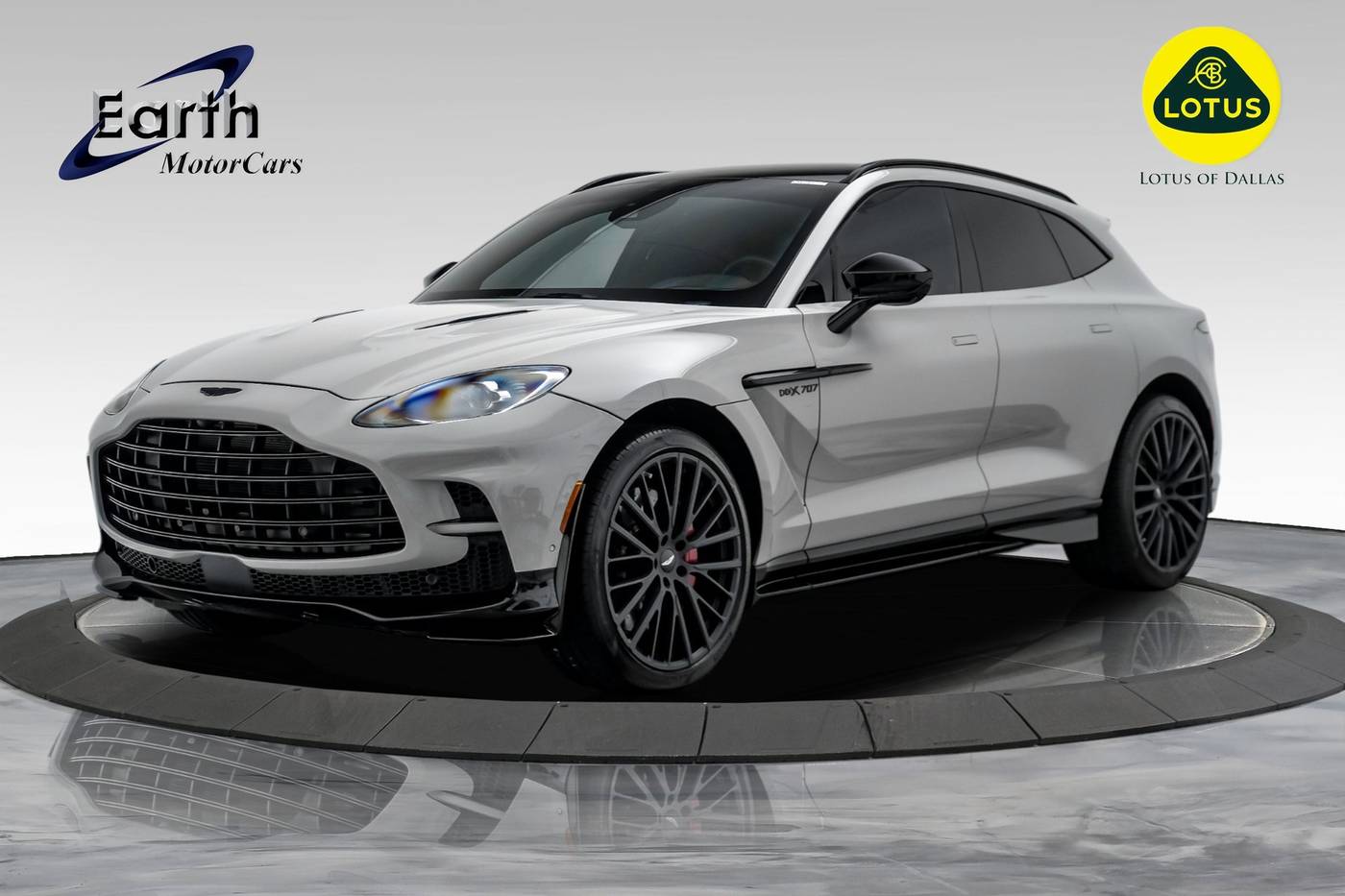 2023 Aston Martin DBX