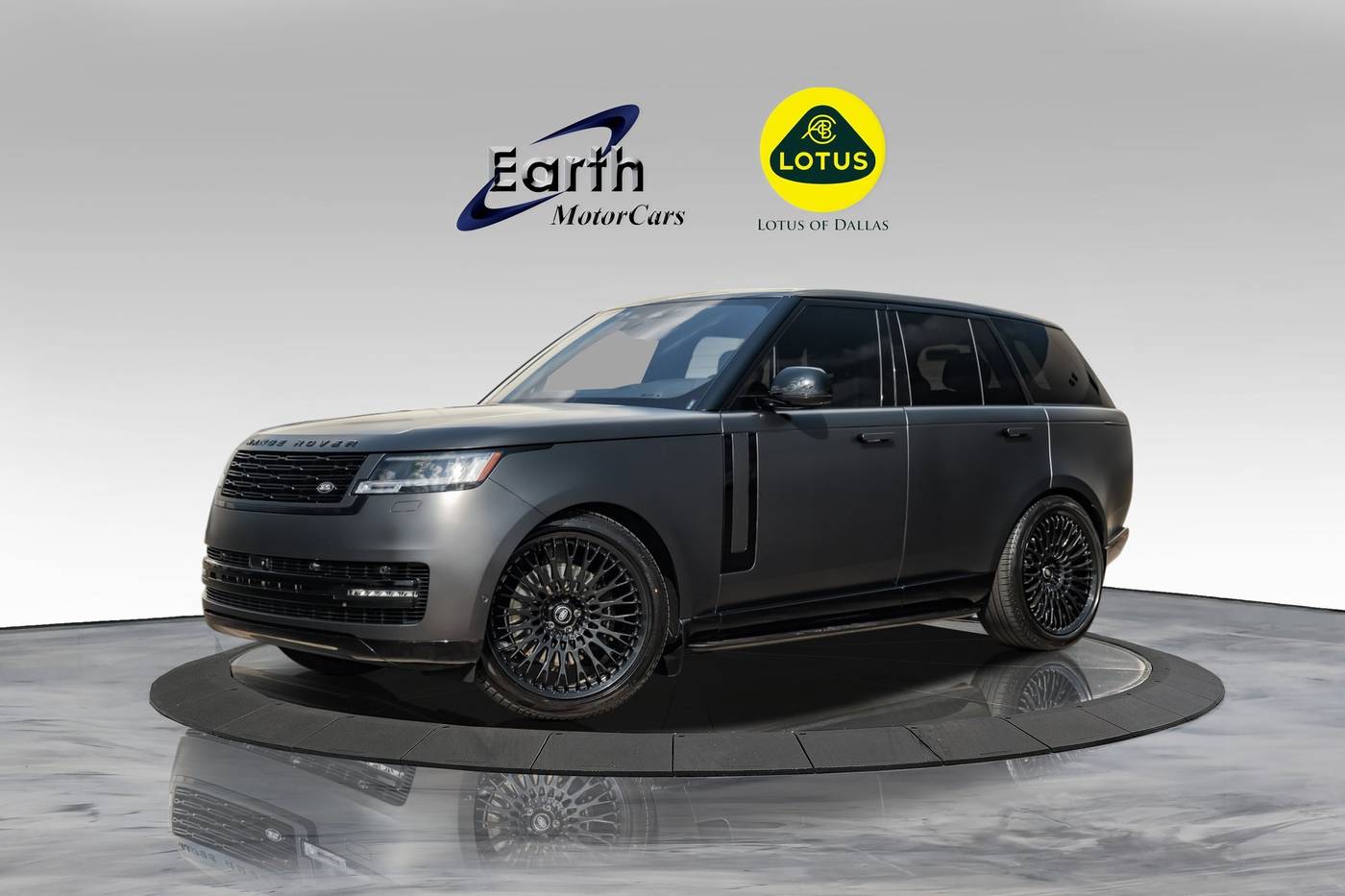 2023 Land Rover Range Rover SE — SUV — 27,300 mi — Carrollton, TX