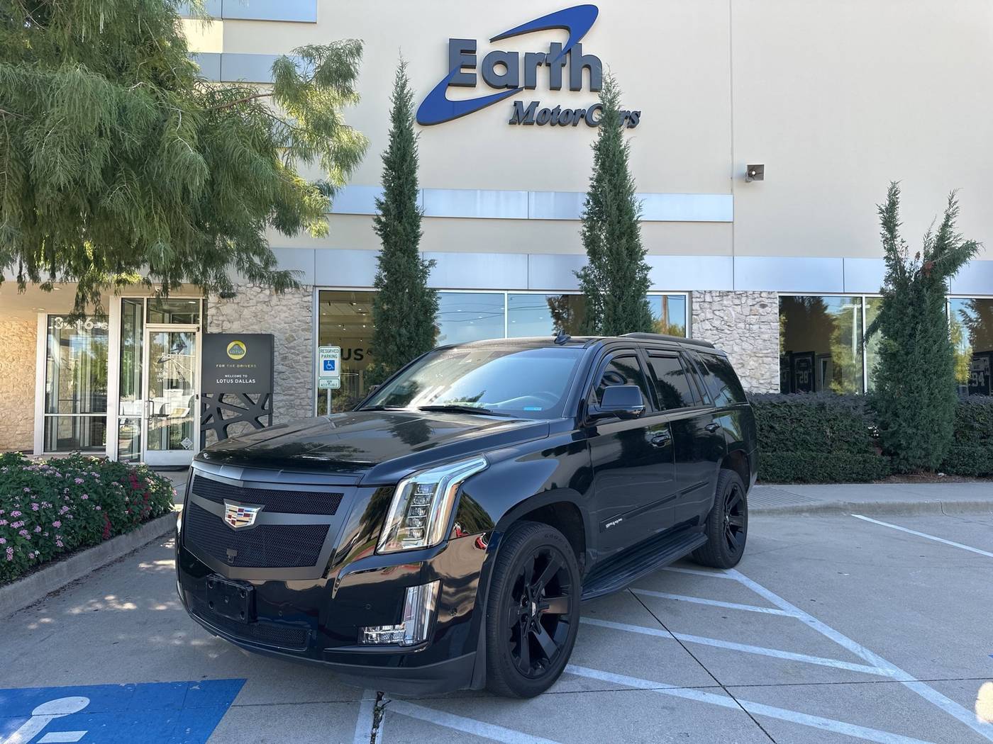 2019 Cadillac Escalade Luxury — SUV — 66,302 mi — Carrollton, TX