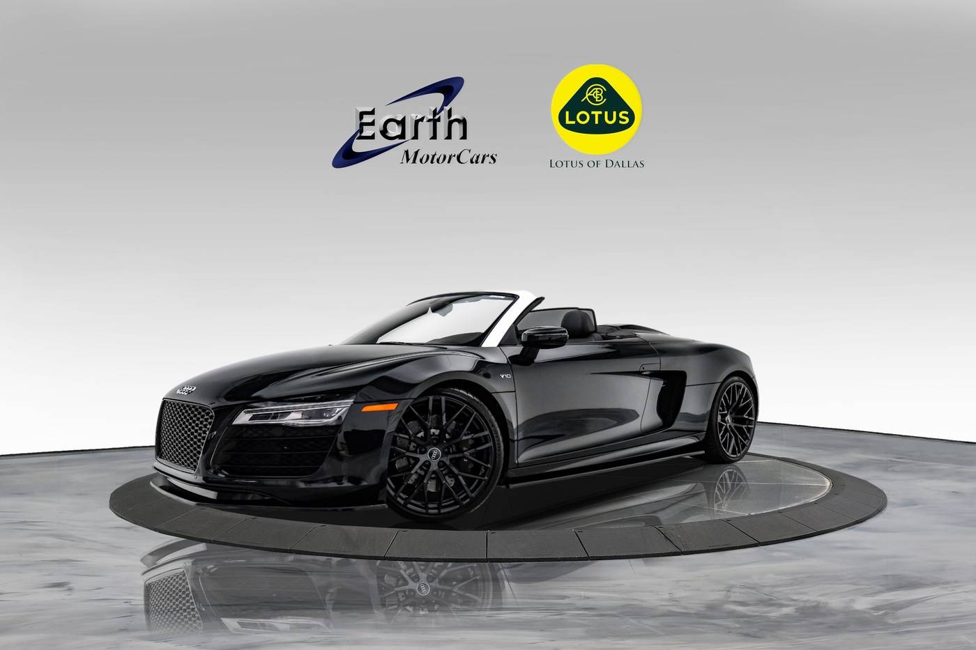2014 Audi R8 V10 — Convertible — 15,960 mi — Carrollton, TX