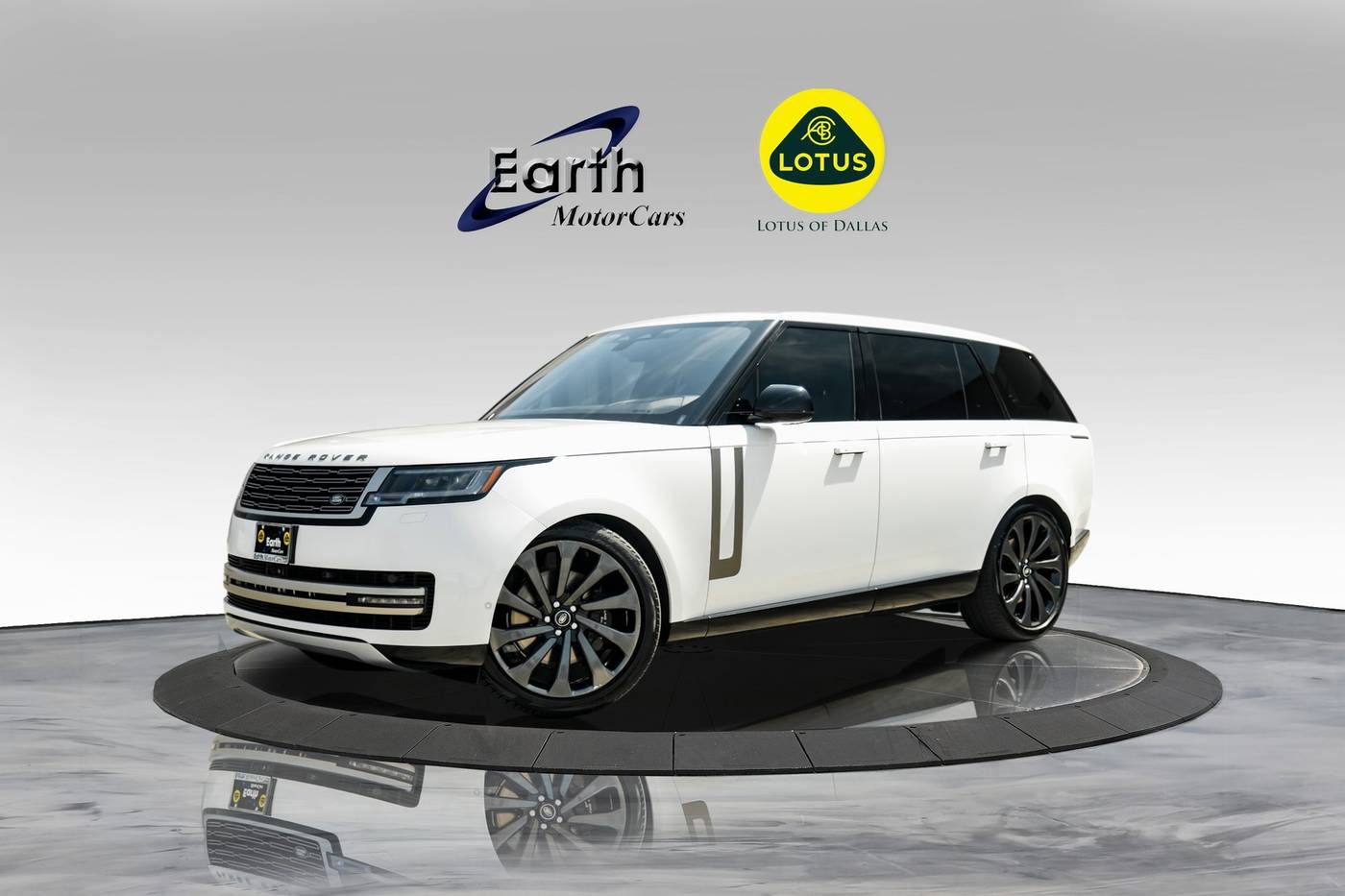 2023 Land Rover Range Rover SE — SUV — 30,359 mi — Carrollton, TX