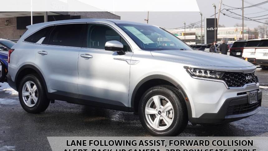 2022 Kia Sorento LX — SUV — 17,693 mi — Riverdale, NJ