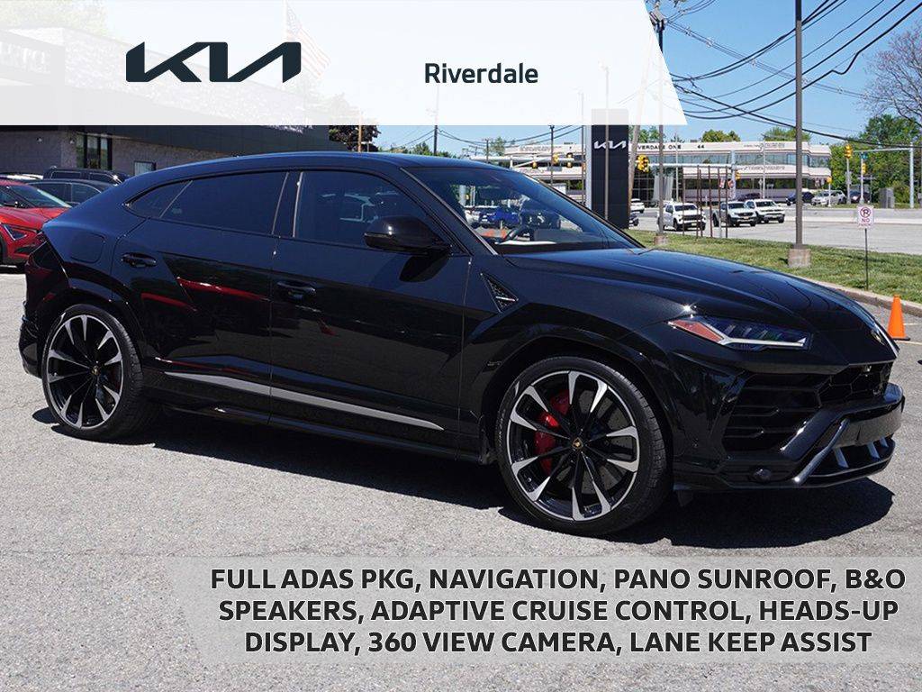 2020 Lamborghini Urus Standard