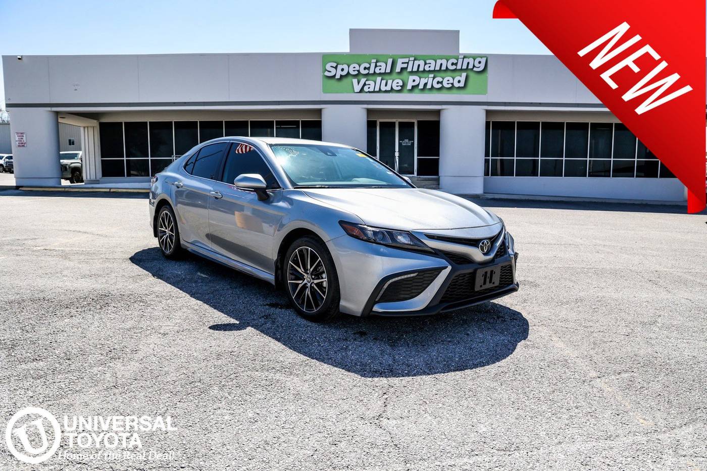 2024 Toyota Camry SE — Sedan — 15,825 mi — San Antonio, TX