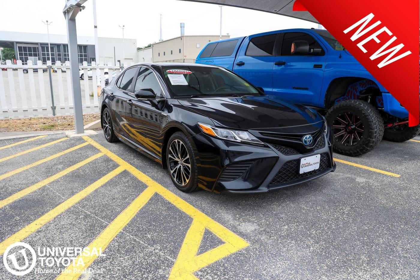 2020 Toyota Camry Hybrid SE — Sedan — 66,201 mi — San Antonio, TX