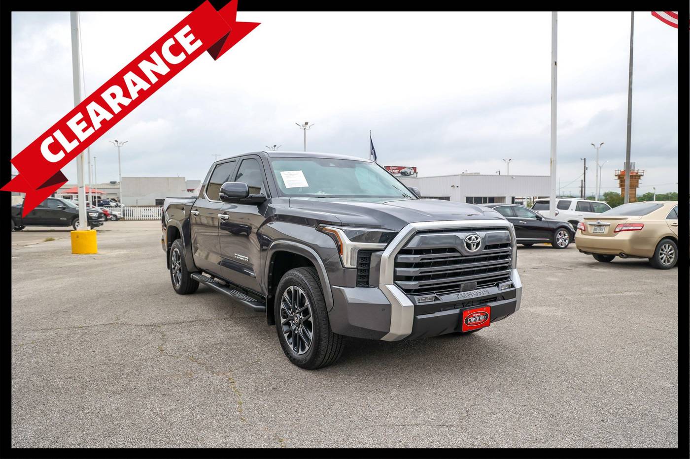 2025 Toyota Tundra Limited — Pickup Truck — 3,082 mi — San Antonio, TX