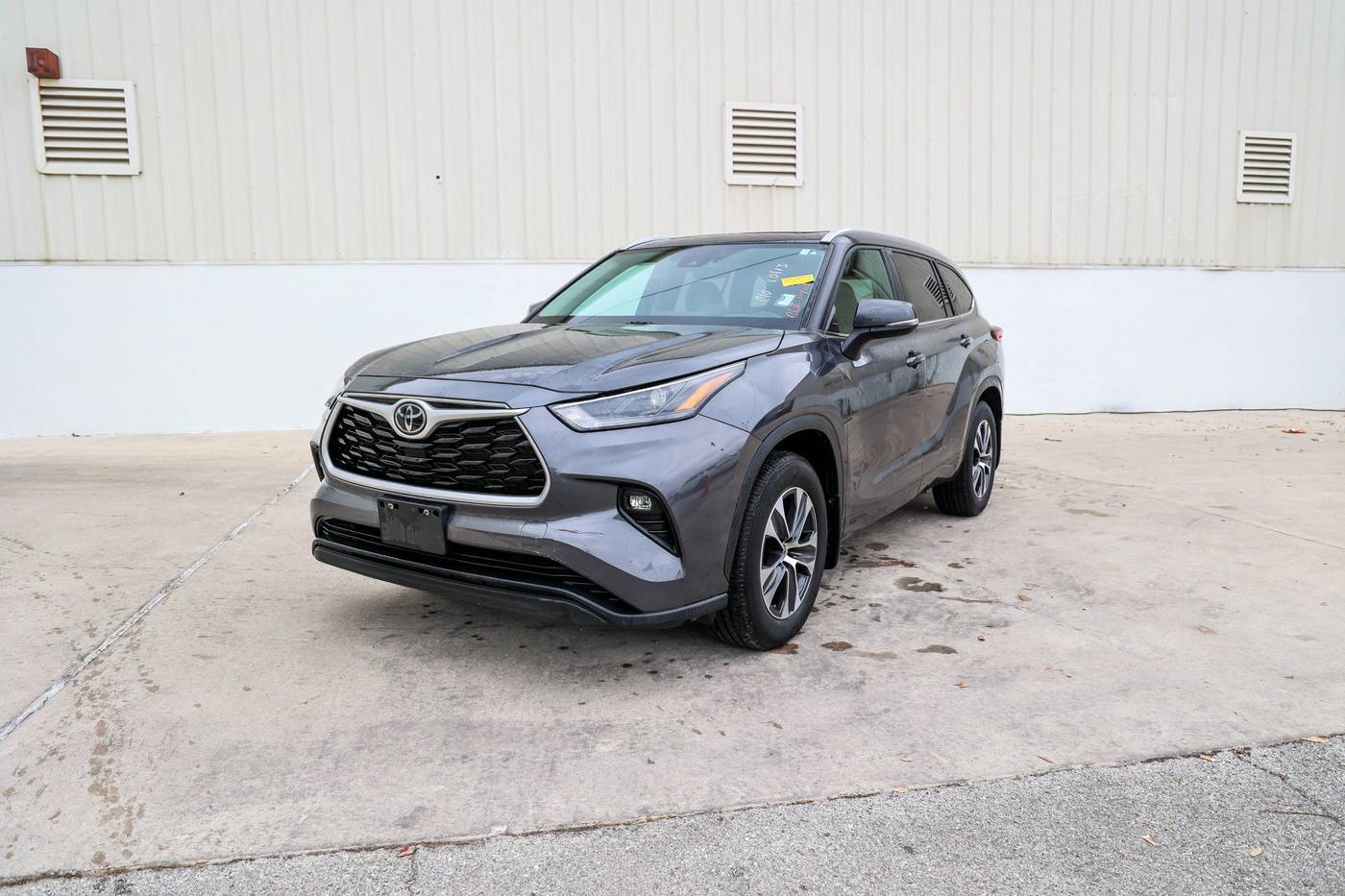 2023 Toyota Highlander XLE — SUV — 34,723 mi — San Antonio, TX