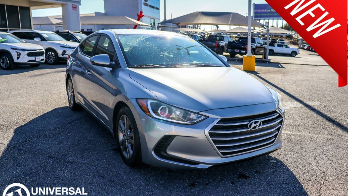 2017 Hyundai Elantra SE — Sedan — 114,998 mi — San Antonio, TX