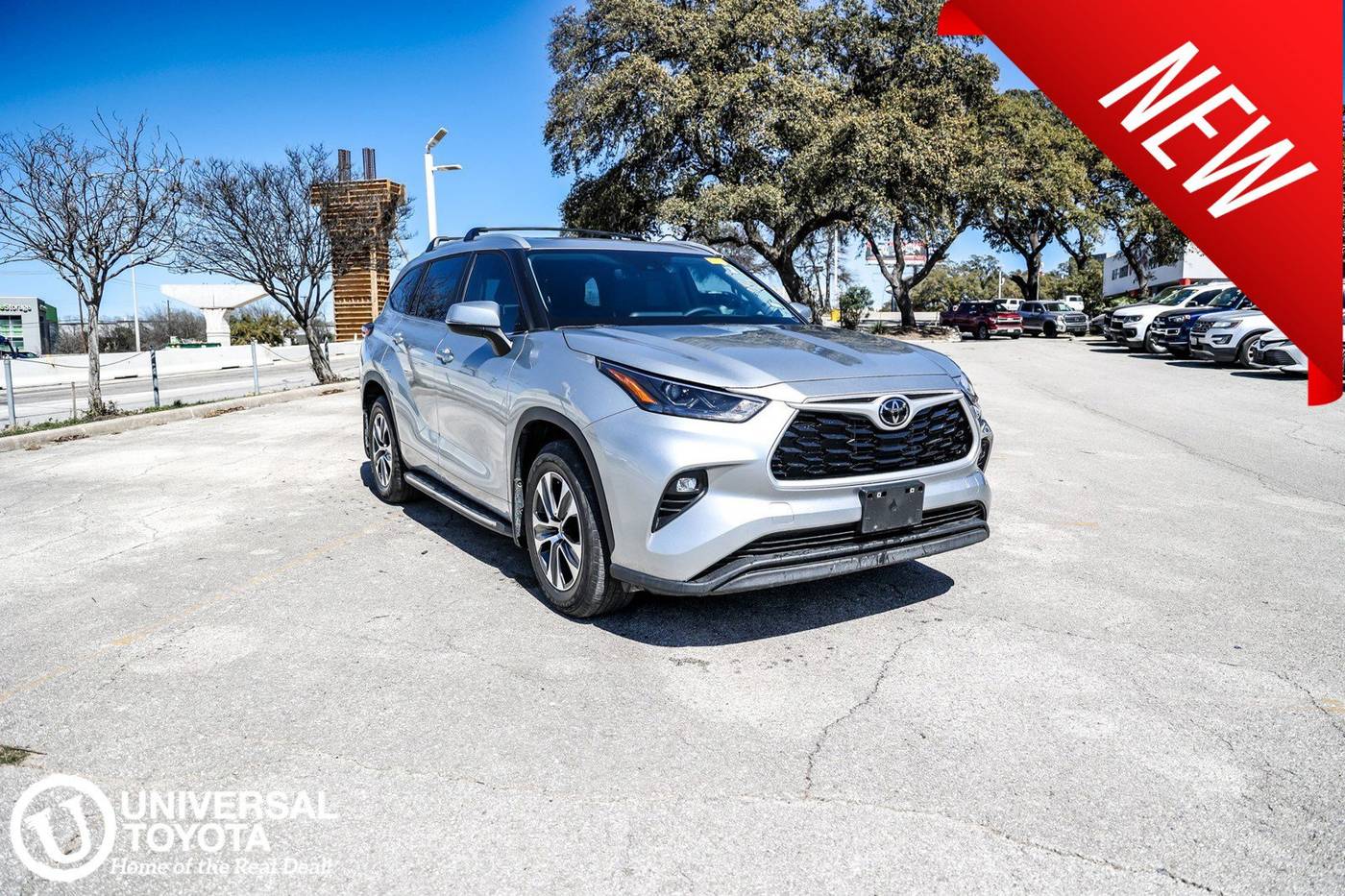 2023 Toyota Highlander XLE — SUV — 19,878 mi — San Antonio, TX